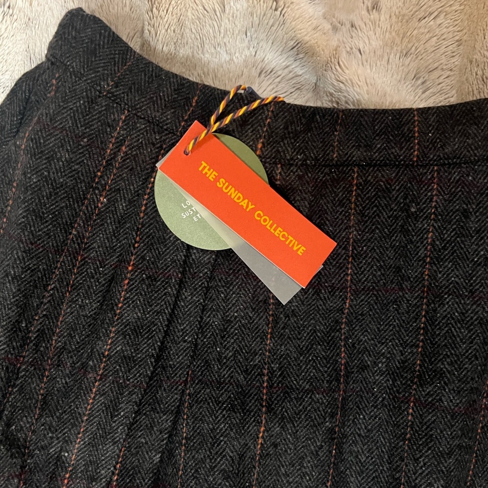Chic Kids Black and Brown Pleated Skirt - Picture 2 of 7